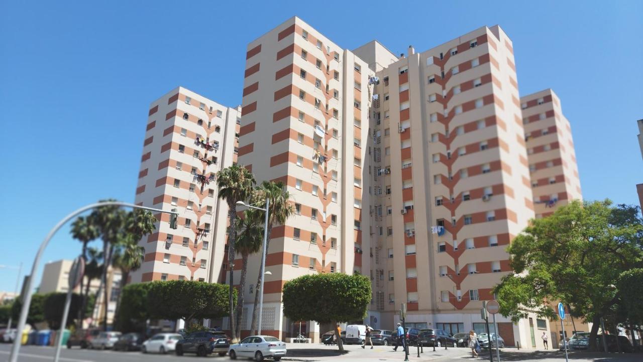 Estadio 3 Cádiz Exterior foto